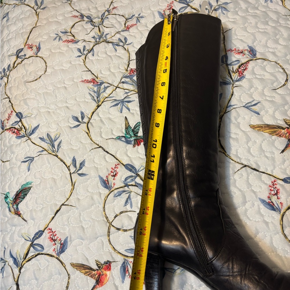 AQUATALIA BOOTS, PRE OWNED - Picture 11 of 11